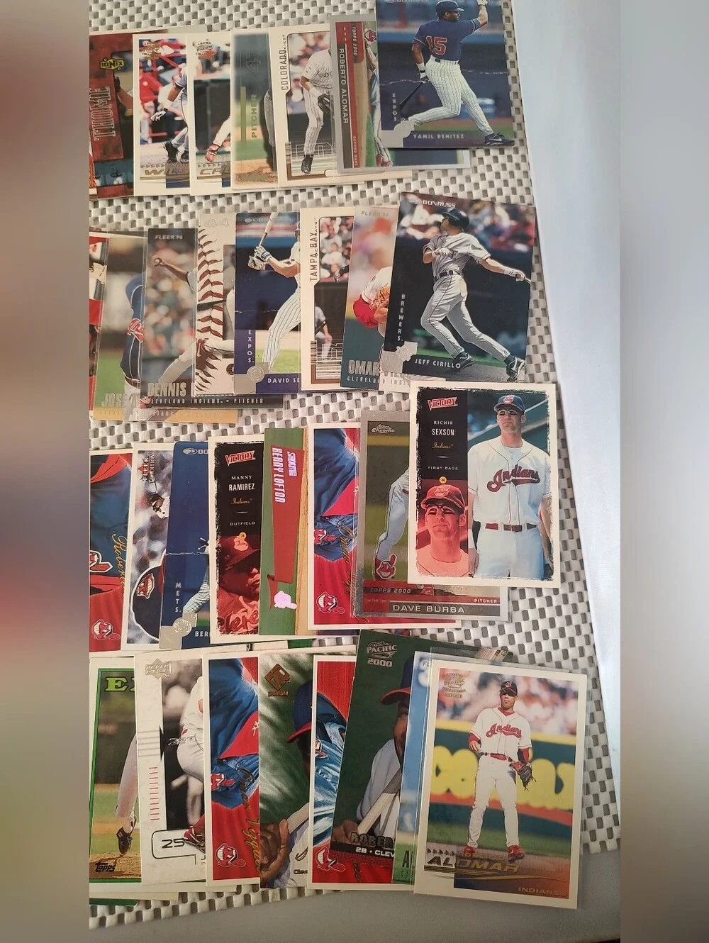 70 Baseball Trading Cards Lot